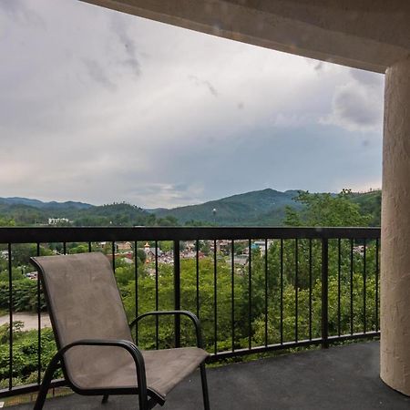 Gatlinburg Chateau Condo 506 Bagian luar foto