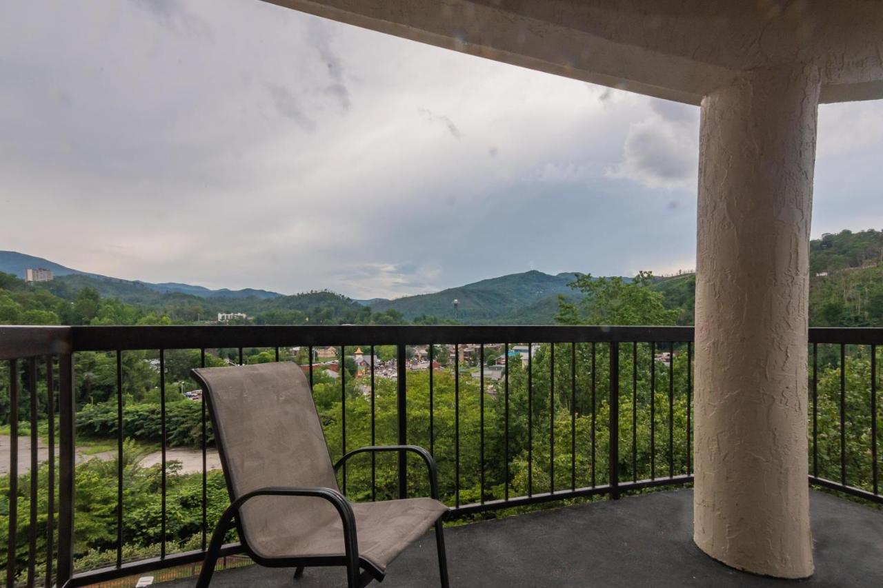 Gatlinburg Chateau Condo 506 Bagian luar foto