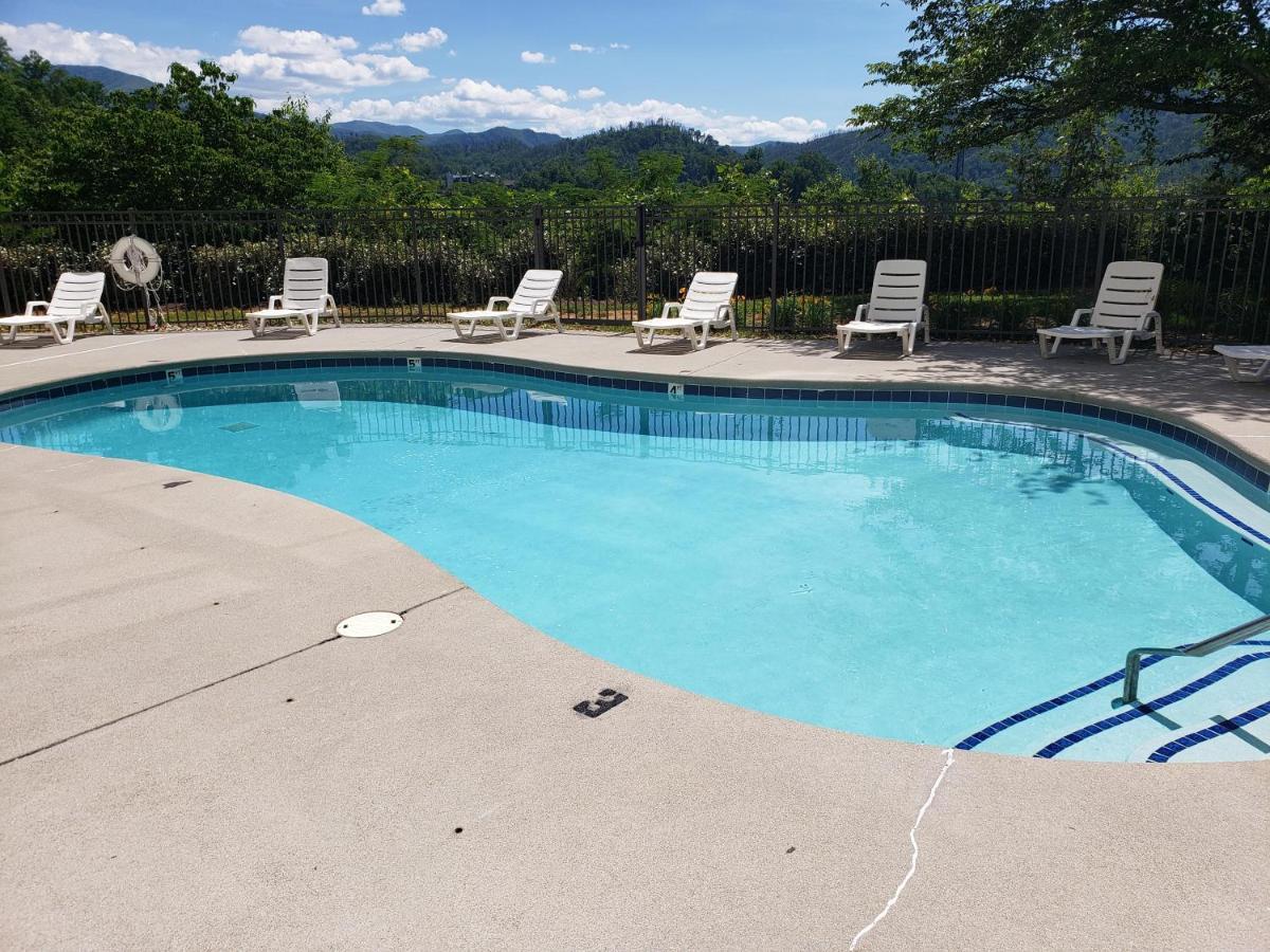 Gatlinburg Chateau Condo 506 Bagian luar foto
